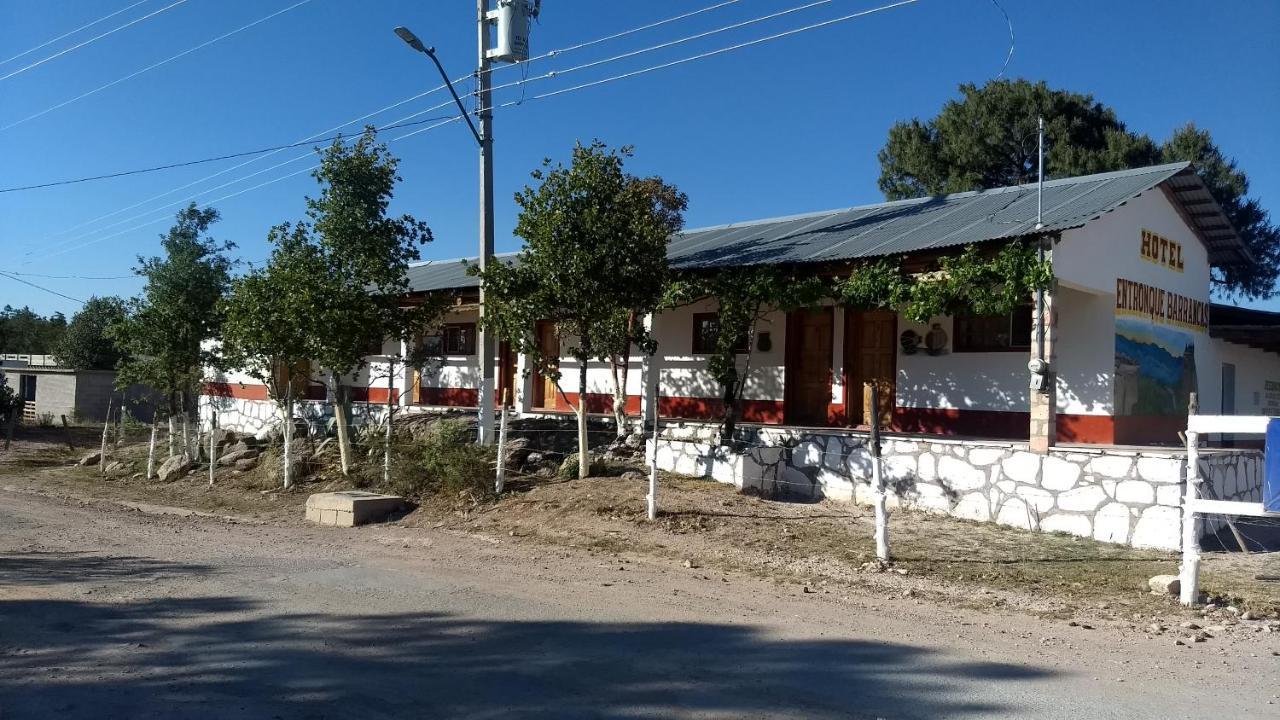 Hotel Entronque Barrancas Сан-Алонсо Экстерьер фото