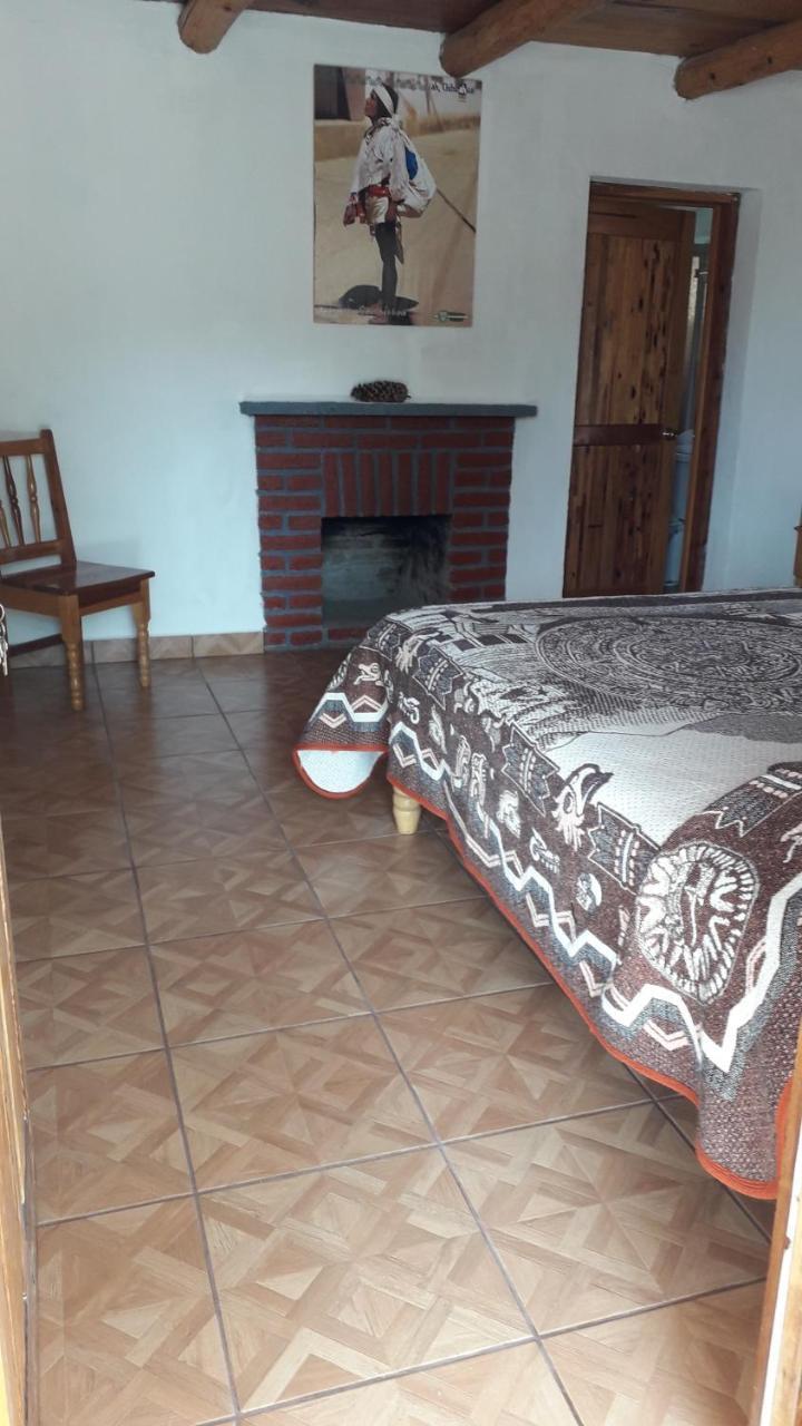 Hotel Entronque Barrancas Сан-Алонсо Экстерьер фото